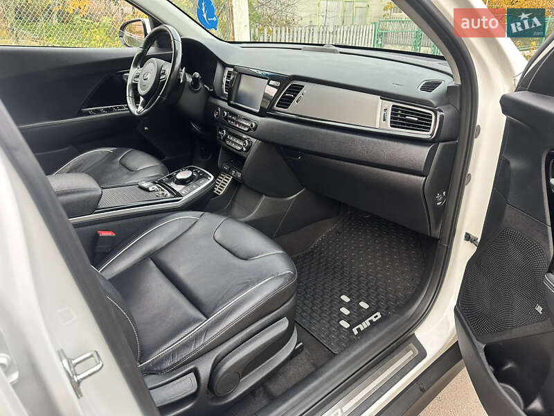 Внедорожник / Кроссовер Kia Niro 2019 в Луцке фото 15 Внедорожник / Кроссовер Kia Niro 2019 в Луцке