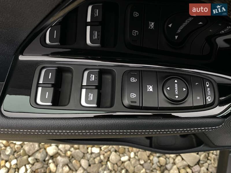 Внедорожник / Кроссовер Kia Niro 2020 в Львове