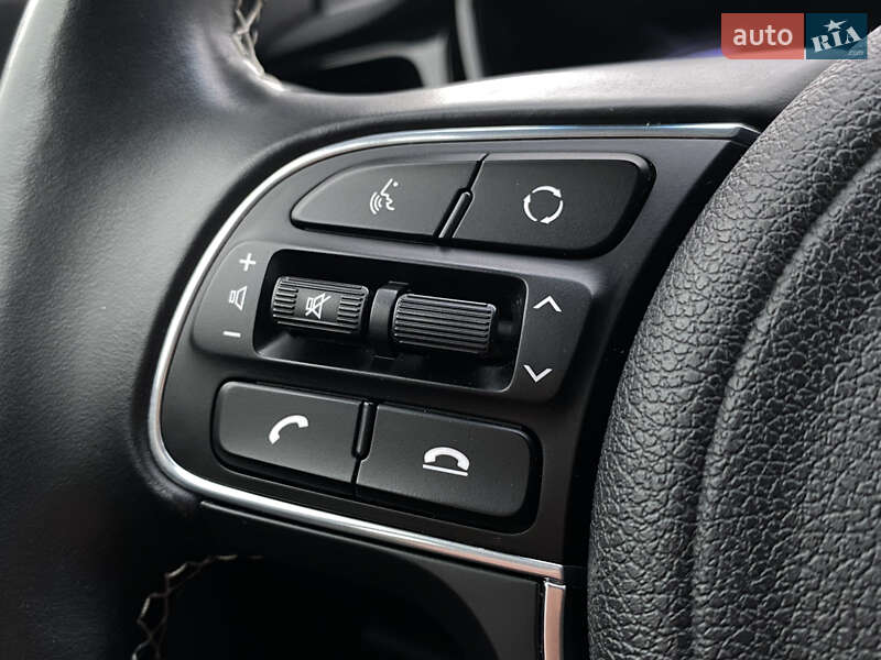 Внедорожник / Кроссовер Kia Niro 2020 в Львове