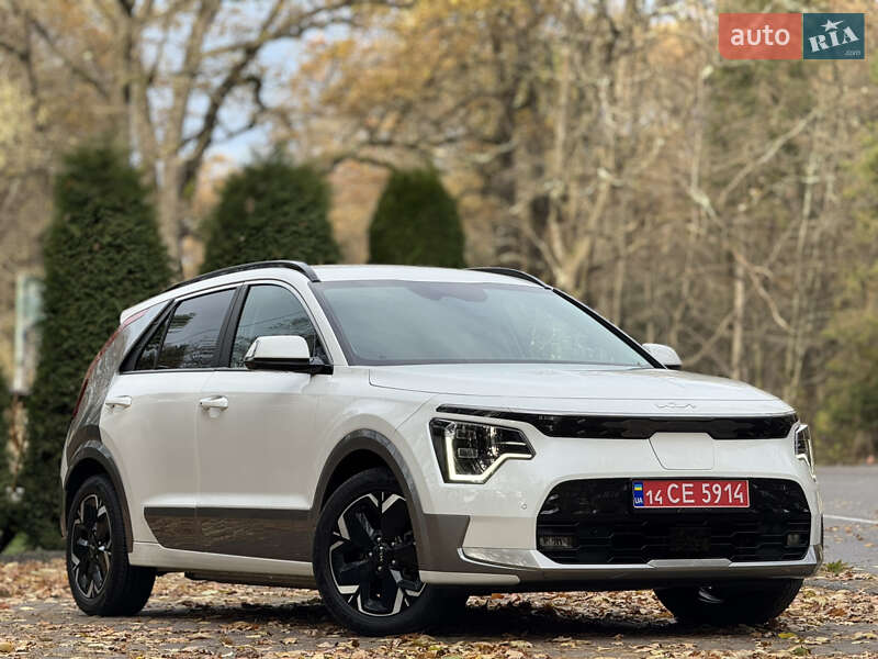 Внедорожник / Кроссовер Kia Niro 2023 в Дрогобыче