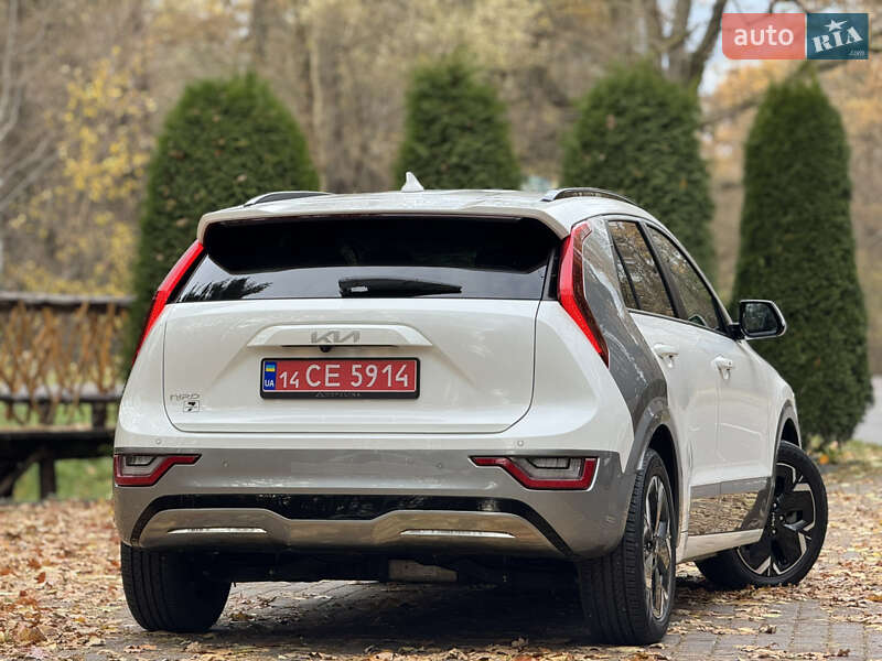 Внедорожник / Кроссовер Kia Niro 2023 в Дрогобыче