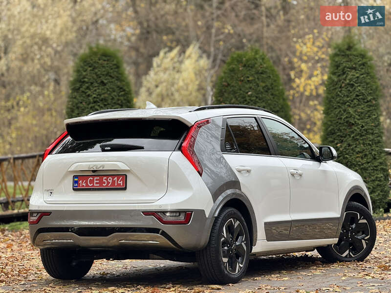 Внедорожник / Кроссовер Kia Niro 2023 в Дрогобыче