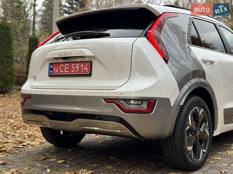 Внедорожник / Кроссовер Kia Niro 2023 в Дрогобыче