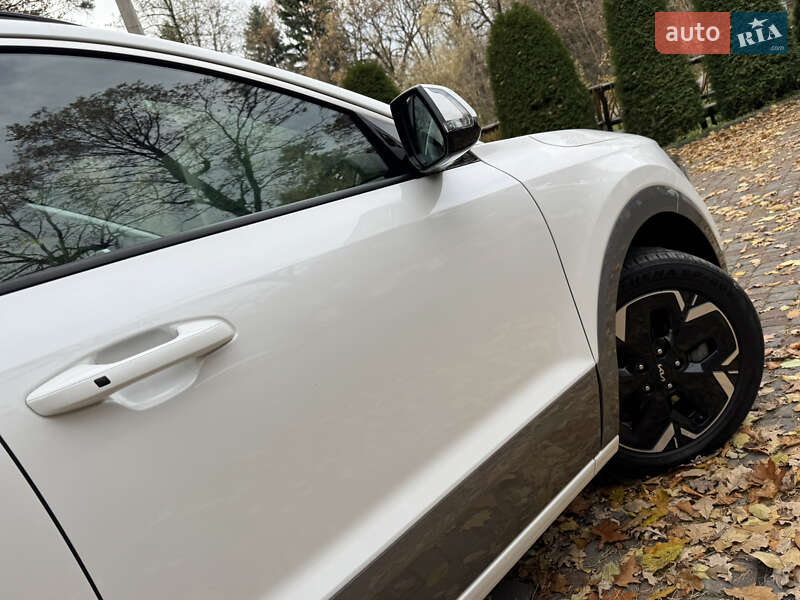 Внедорожник / Кроссовер Kia Niro 2023 в Дрогобыче