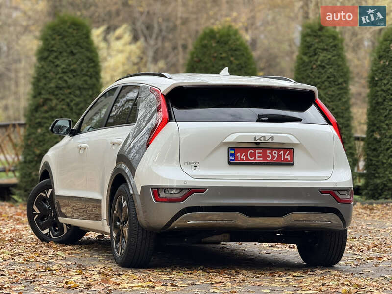 Внедорожник / Кроссовер Kia Niro 2023 в Дрогобыче