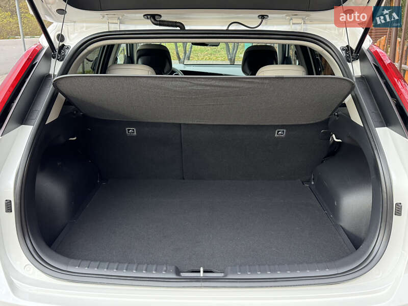 Внедорожник / Кроссовер Kia Niro 2023 в Дрогобыче