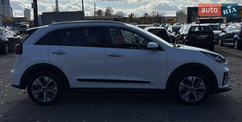 Позашляховик / Кросовер Kia Niro 2020 в Києві фото 6 Позашляховик / Кросовер Kia Niro 2020 в Києві