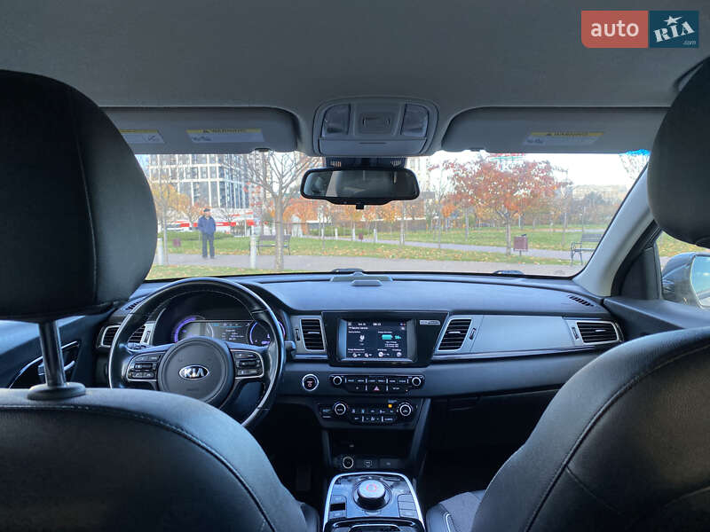 Внедорожник / Кроссовер Kia Niro 2019 в Львове фото 18 Внедорожник / Кроссовер Kia Niro 2019 в Львове