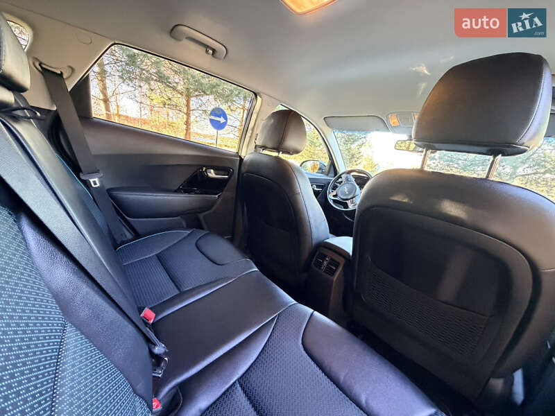 Внедорожник / Кроссовер Kia Niro 2022 в Дрогобыче