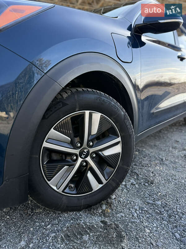 Позашляховик / Кросовер Kia Niro 2020 в Львові