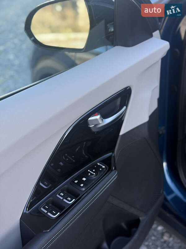 Позашляховик / Кросовер Kia Niro 2020 в Львові