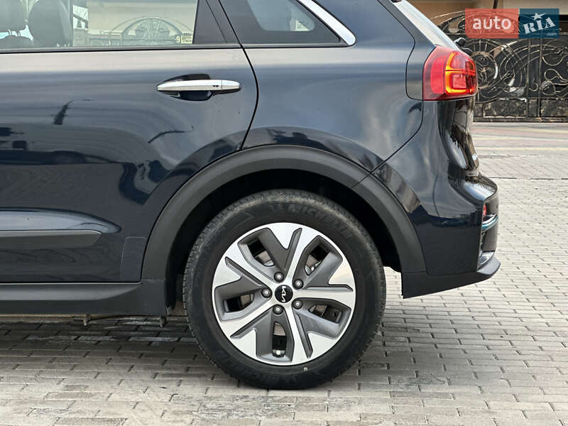 Внедорожник / Кроссовер Kia Niro 2022 в Ровно