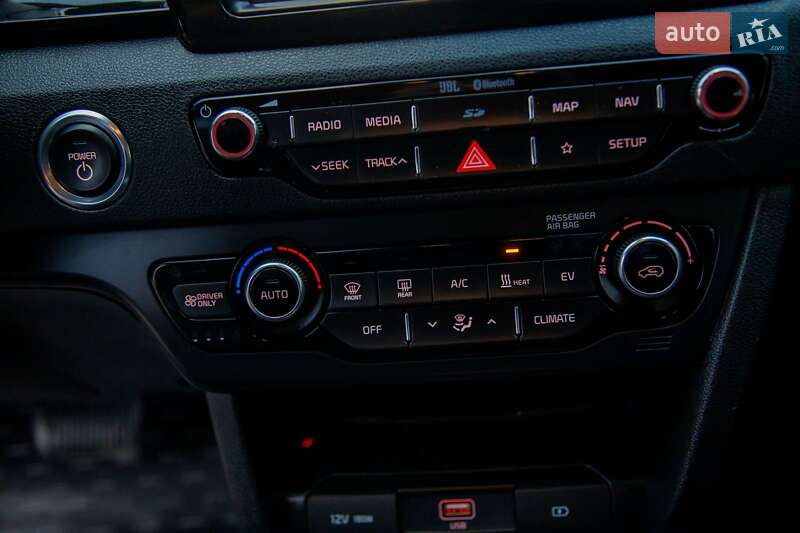 Внедорожник / Кроссовер Kia Niro 2020 в Бердичеве