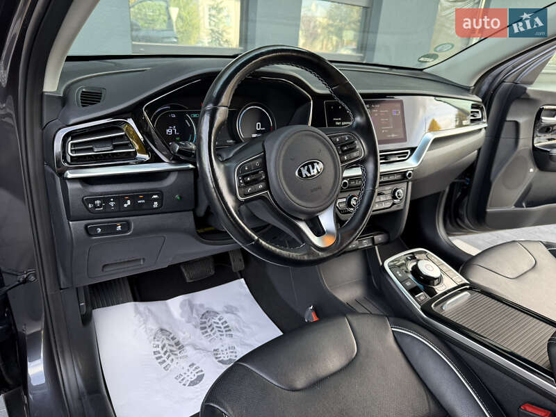 Внедорожник / Кроссовер Kia Niro 2020 в Дрогобыче фото 44 Внедорожник / Кроссовер Kia Niro 2020 в Дрогобыче
