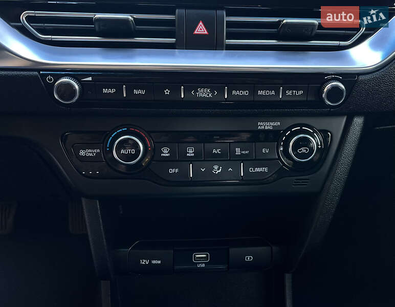 Позашляховик / Кросовер Kia Niro 2020 в Тернополі