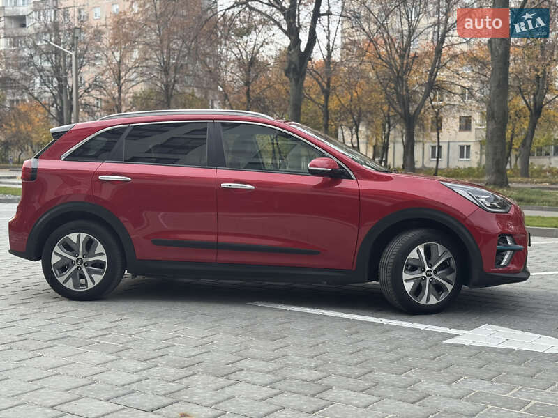 Внедорожник / Кроссовер Kia Niro 2019 в Ровно фото 11 Внедорожник / Кроссовер Kia Niro 2019 в Ровно