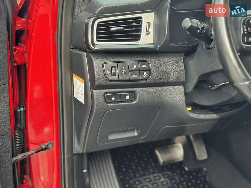 Внедорожник / Кроссовер Kia Niro 2019 в Ровно фото 50 Внедорожник / Кроссовер Kia Niro 2019 в Ровно