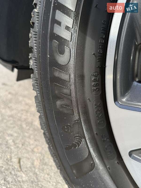 Внедорожник / Кроссовер Kia Niro 2020 в Ровно