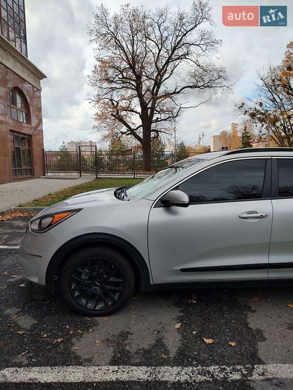 Позашляховик / Кросовер Kia Niro 2019 в Харкові