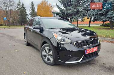 Внедорожник / Кроссовер Kia Niro 2017 в Черкассах