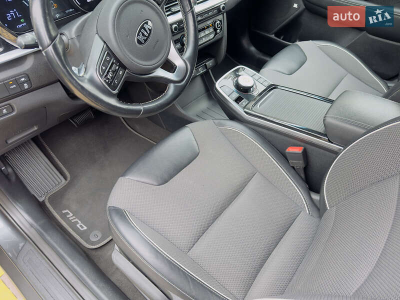 Внедорожник / Кроссовер Kia Niro 2021 в Казатине