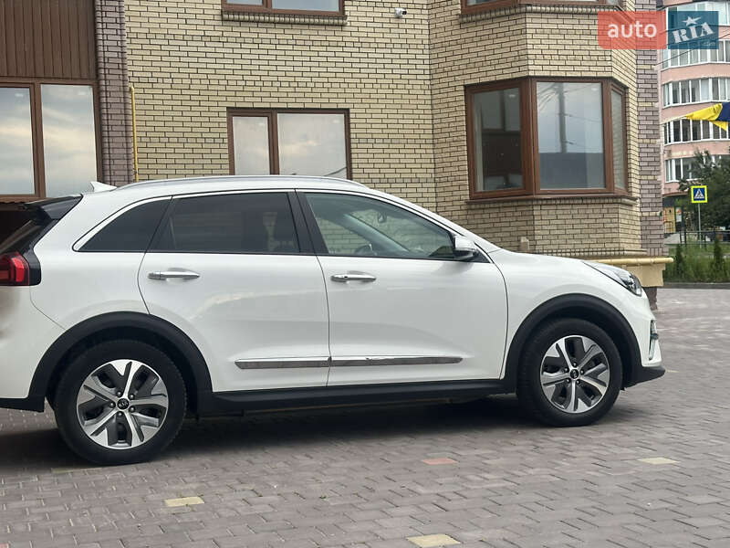 Внедорожник / Кроссовер Kia Niro 2020 в Тернополе