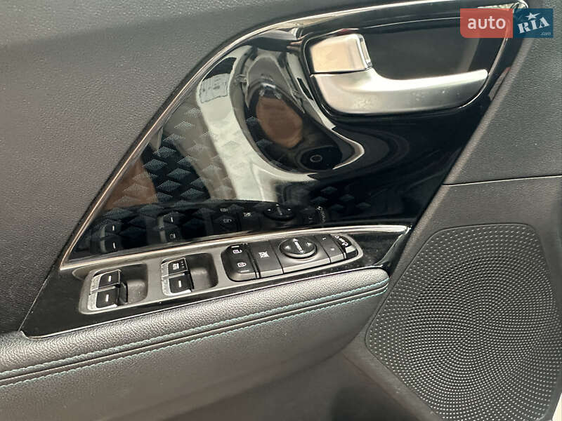 Внедорожник / Кроссовер Kia Niro 2020 в Тернополе