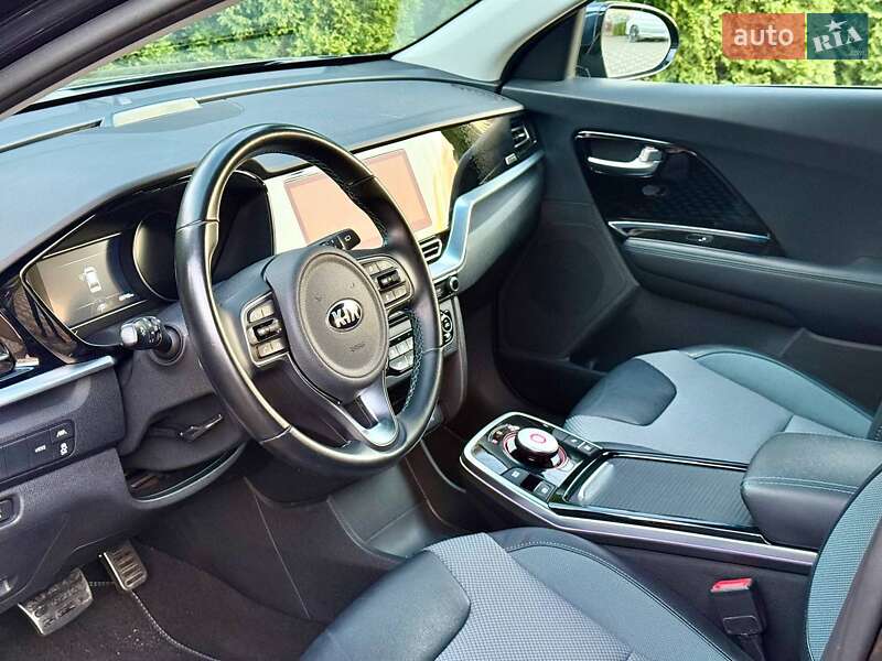 Внедорожник / Кроссовер Kia Niro 2021 в Самборе фото 17 Внедорожник / Кроссовер Kia Niro 2021 в Самборе