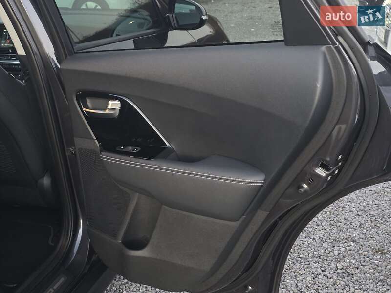 Внедорожник / Кроссовер Kia Niro 2020 в Тернополе