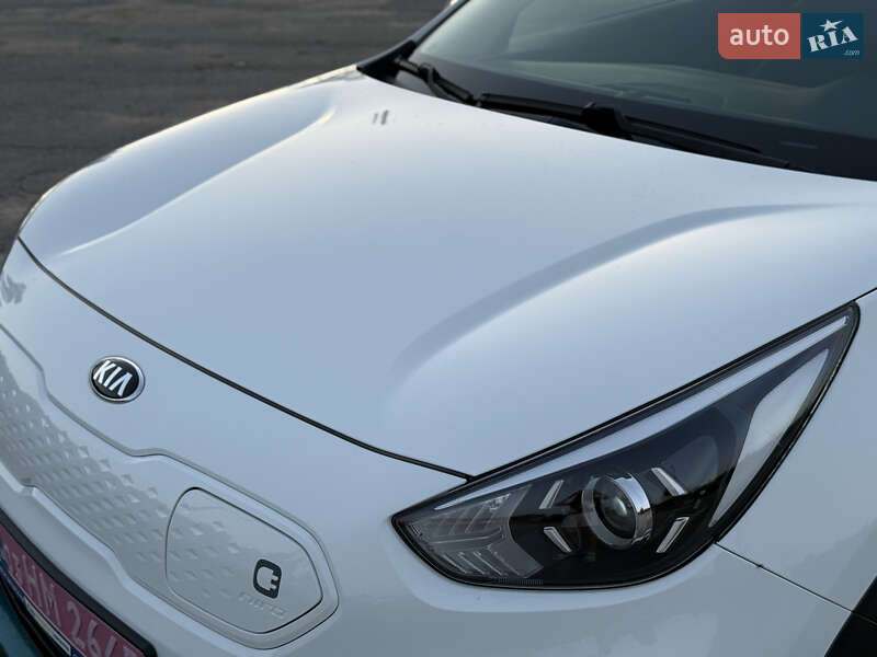 Внедорожник / Кроссовер Kia Niro 2020 в Новой Ушице