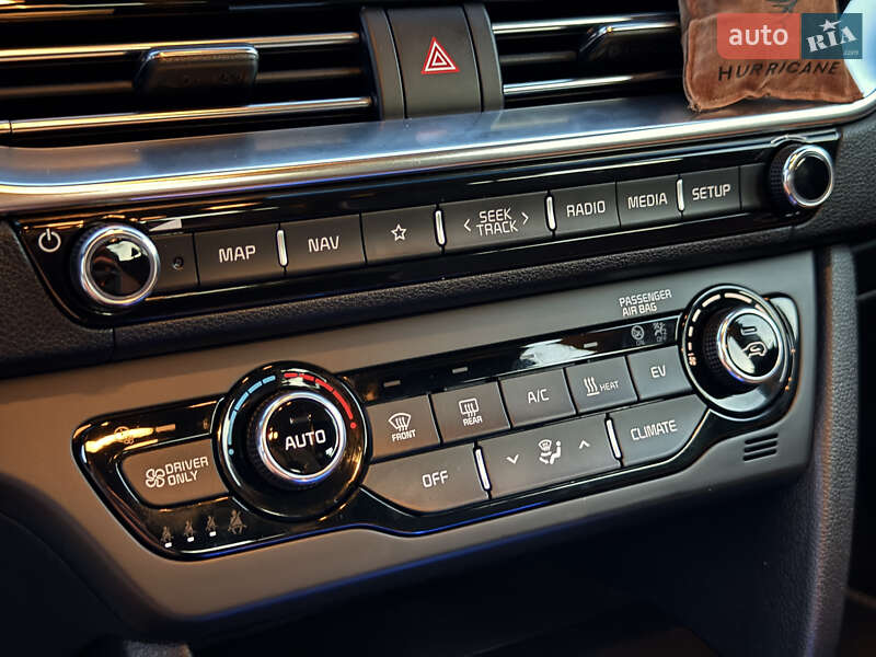 Внедорожник / Кроссовер Kia Niro 2020 в Новой Ушице