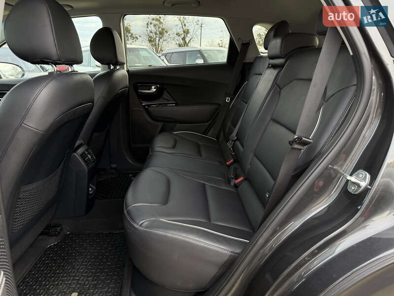 Внедорожник / Кроссовер Kia Niro 2021 в Львове