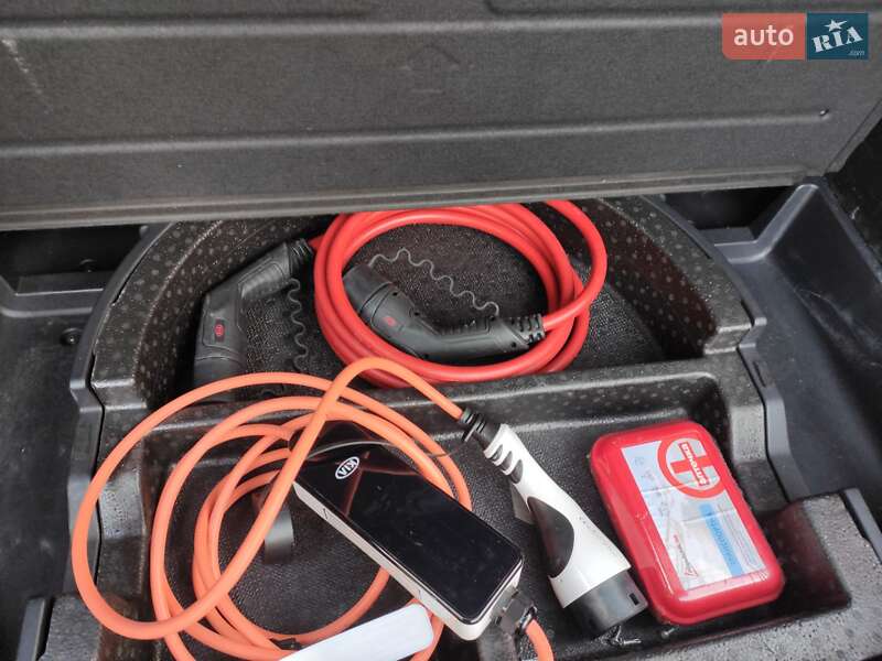 Внедорожник / Кроссовер Kia Niro 2020 в Житомире