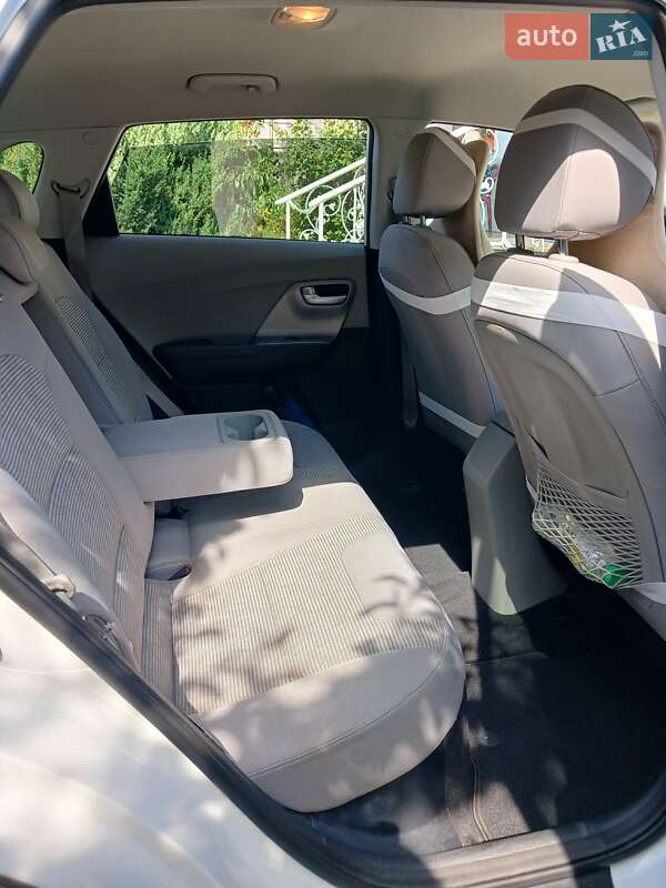 Внедорожник / Кроссовер Kia Niro 2019 в Чернигове фото 6 Внедорожник / Кроссовер Kia Niro 2019 в Чернигове