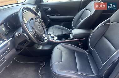 Внедорожник / Кроссовер Kia Niro 2020 в Снятине