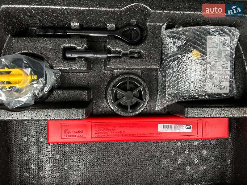 Внедорожник / Кроссовер Kia Niro 2020 в Львове фото 80 Внедорожник / Кроссовер Kia Niro 2020 в Львове