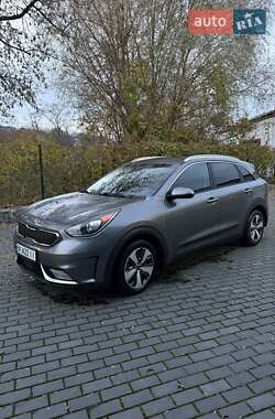 Позашляховик / Кросовер Kia Niro 2017 в Рівному