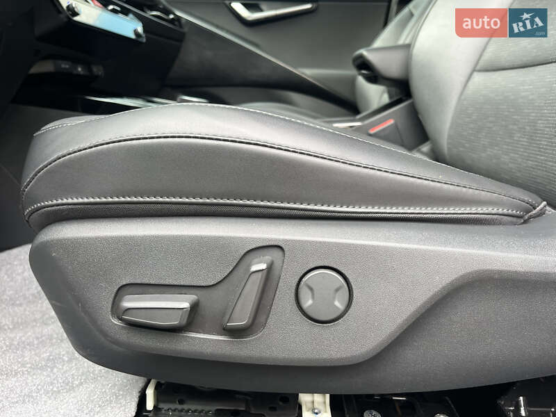 Внедорожник / Кроссовер Kia Niro 2023 в Ровно