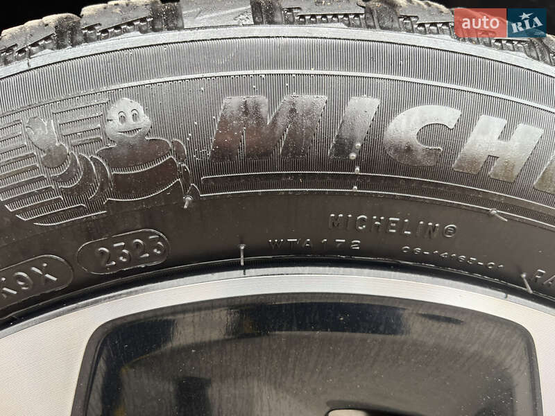 Внедорожник / Кроссовер Kia Niro 2023 в Ровно