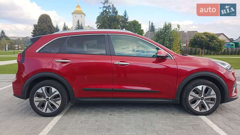 Внедорожник / Кроссовер Kia Niro 2020 в Львове фото 13 Внедорожник / Кроссовер Kia Niro 2020 в Львове