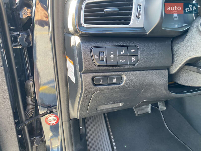 Позашляховик / Кросовер Kia Niro 2019 в Тернополі