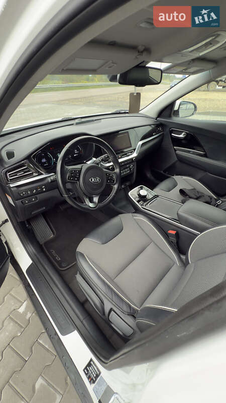 Внедорожник / Кроссовер Kia Niro 2021 в Хусте фото 30 Внедорожник / Кроссовер Kia Niro 2021 в Хусте