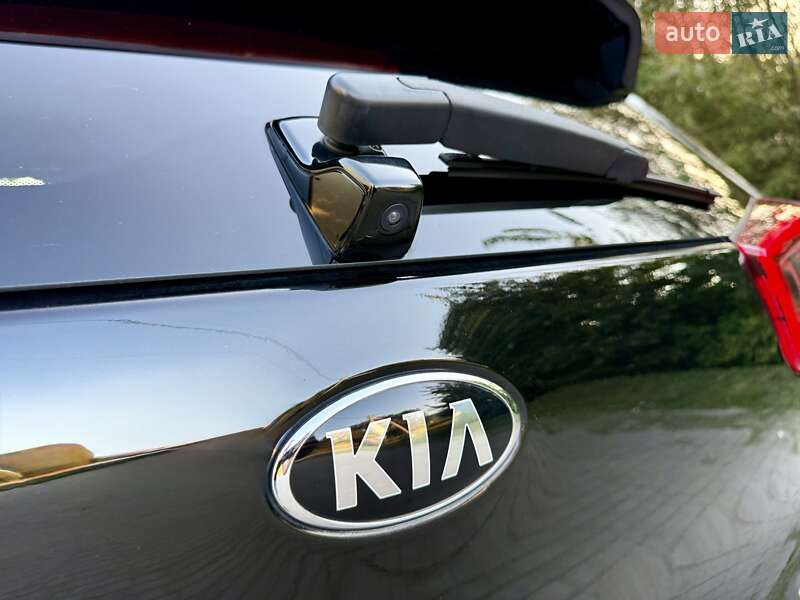 Внедорожник / Кроссовер Kia Niro 2019 в Бердичеве фото 38 Внедорожник / Кроссовер Kia Niro 2019 в Бердичеве