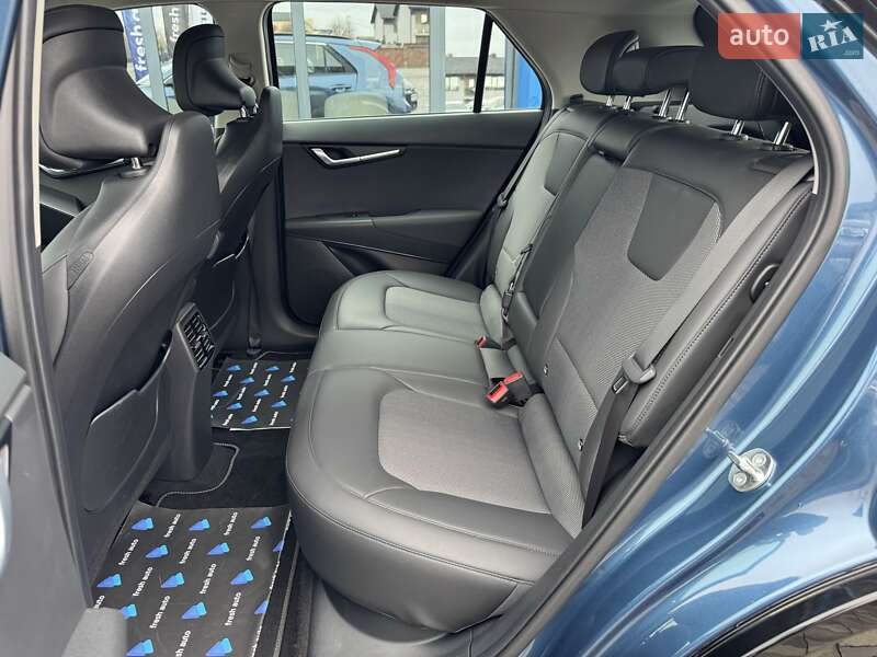 Внедорожник / Кроссовер Kia Niro 2023 в Ровно