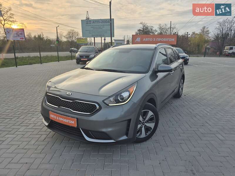 Внедорожник / Кроссовер Kia Niro 2017 в Кропивницком фото 2 Внедорожник / Кроссовер Kia Niro 2017 в Кропивницком