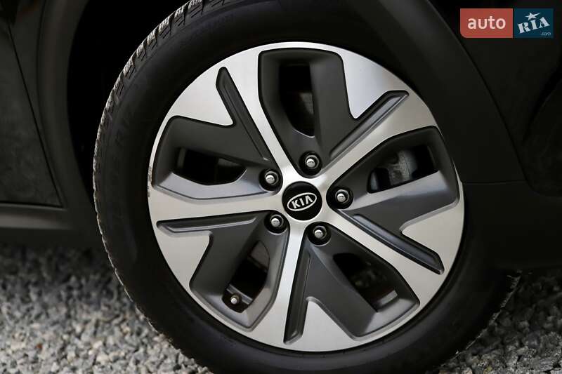 Внедорожник / Кроссовер Kia Niro 2020 в Дрогобыче