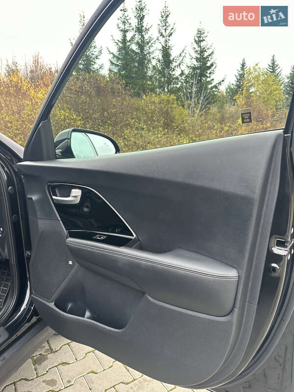 Внедорожник / Кроссовер Kia Niro 2019 в Тернополе фото 33 Внедорожник / Кроссовер Kia Niro 2019 в Тернополе