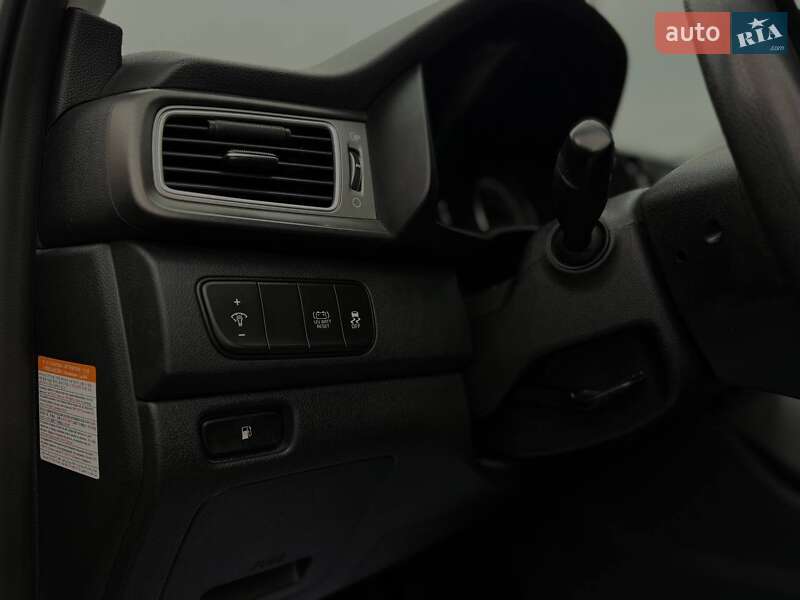 Внедорожник / Кроссовер Kia Niro 2019 в Львове фото 12 Внедорожник / Кроссовер Kia Niro 2019 в Львове