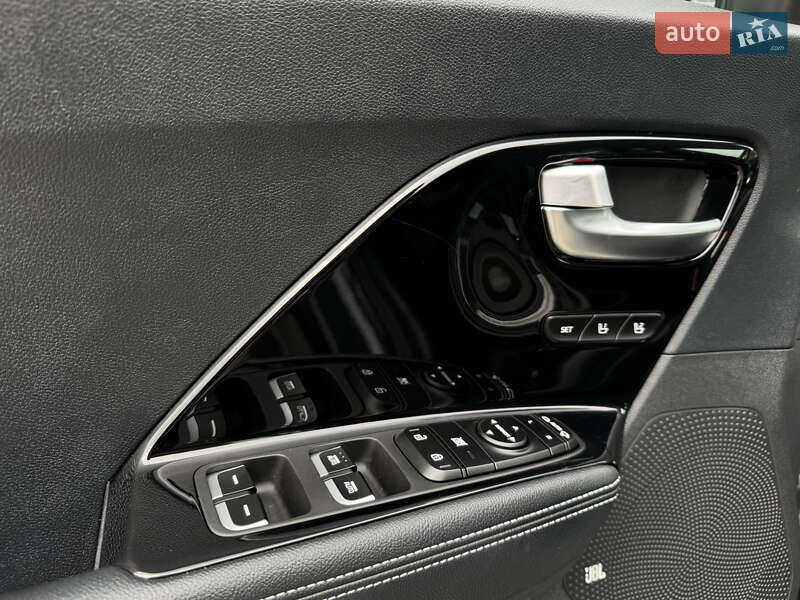 Позашляховик / Кросовер Kia Niro 2020 в Тернополі