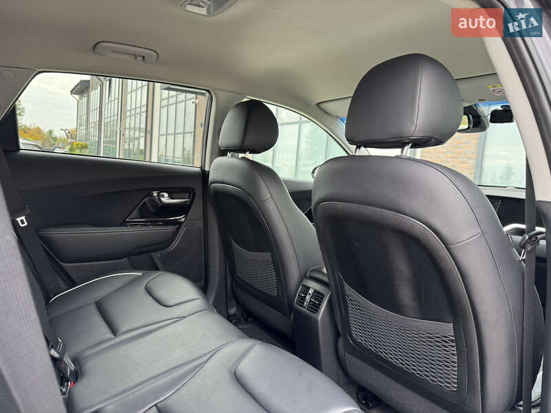 Позашляховик / Кросовер Kia Niro 2020 в Тернополі